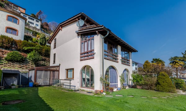 GRANDE CASA UNIFAMILIARE DI 7.5 LOCALI CON GIARDINO AD AGNO 5