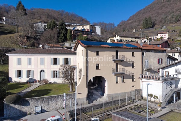 3.5 LOCALI DI CHARME RINNOVATO ALL'ULTIMO PIANO AD AROGNO 6