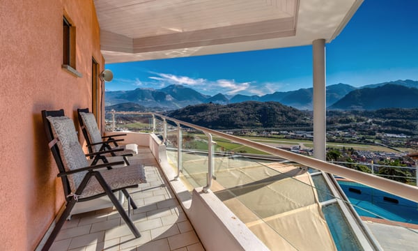 SPLENDIDA VILLA 6.5 LOCALI VISTA LAGO CON PISCINA A BIOGGIO 8