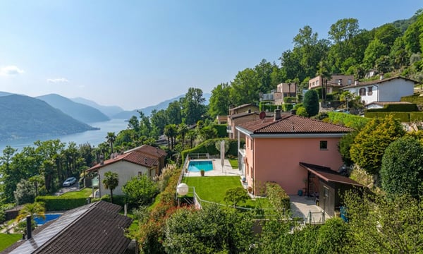 SPLENDIDA VILLA 6.5 LOCALI VISTA LAGO CON PISCINA A BIOGGIO 9