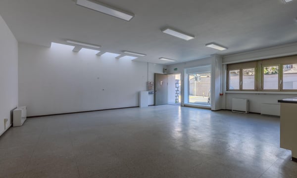 SPAZIOSA CASA 7.5 CON GIARDINO E AREA COMMERCIALE A CUREGLIA 8