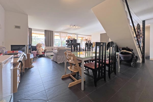 AMPIO DUPLEX 3.5 LOCALI CON GIARDINO PRIVATO AD AGNO 7