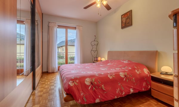 BELLISSIMA CASA 6.5 CON GROTTO E GIARDINO A RIVA SAN VITALE 7