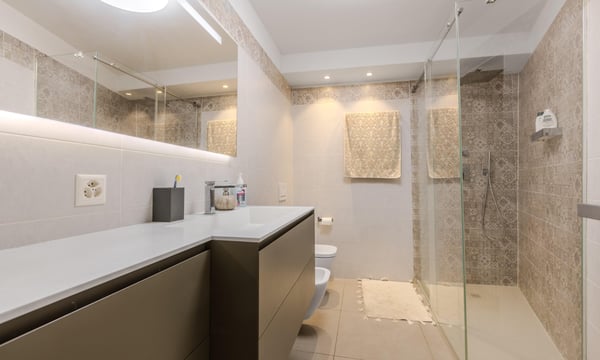 STUPENDA E AMPIA VILLA DI CHARME DI 5.5 LOCALI A MELIDE 5