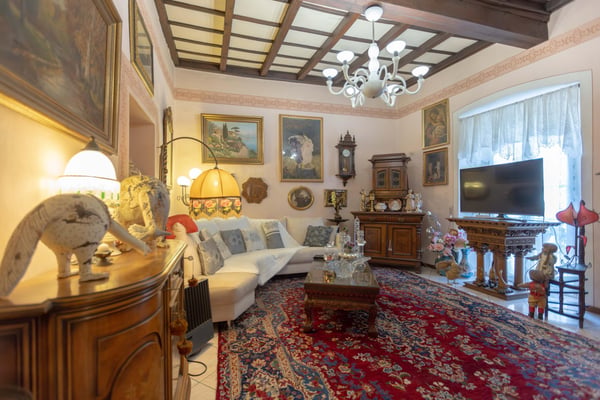 ROMANTICA VILLA STORICA 6.5 LOCALI CON CORTE A BRISSAGO 1
