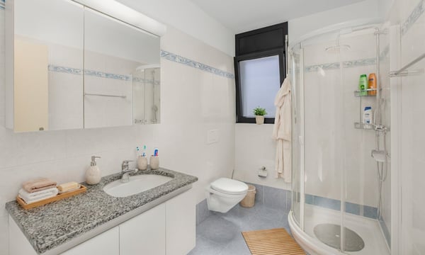 AMPIO 4.5 LOCALI CON GIARDINO IN BIFAMILIARE A SEMENTINA 5