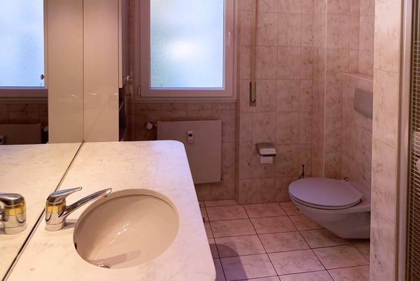 GRANDE 3.5 LOCALI CON BALCONE E VISTA LAGO APERTA A CAMPIONE 9