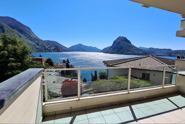 AMPIO 3.5 CON VISTA LAGO MOZZAFIATO A LUGANO CASTAGNOLA 3