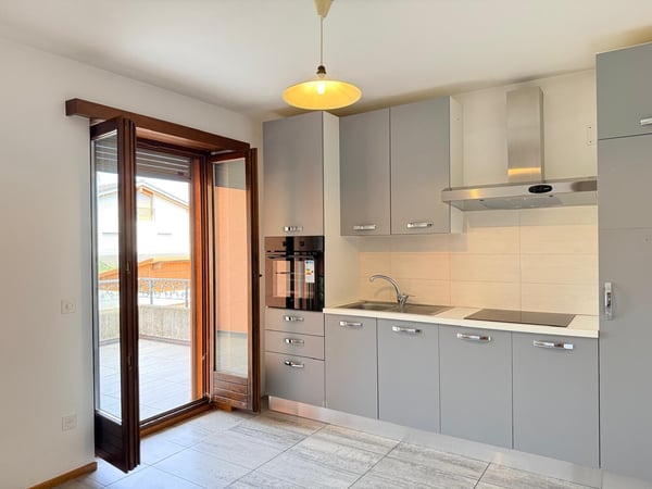 AMPIA E BELLA CASA 6 LOCALI CON GROTTINO A GENESTRERIO 5