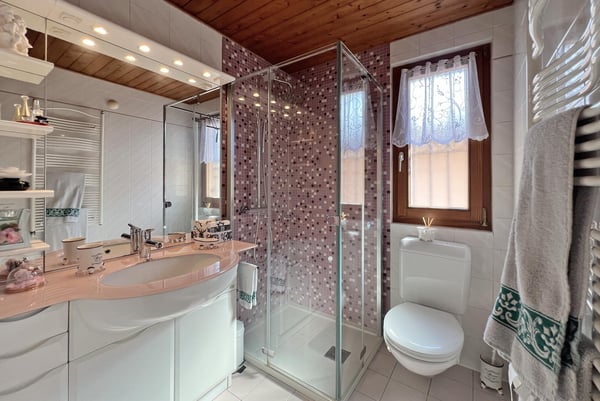 OCCASIONE-CASA 4.5 LOCALI CON GIARDINO E GROTTO A NOVAZZANO 6