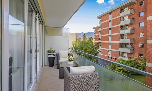 OCCASIONE - COMODO E LUMINOSO 4.5 LOCALI RINNOVATO AD AGNO 3