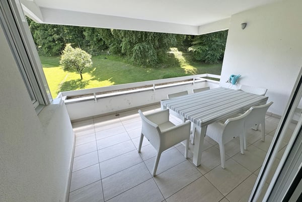 STUPENDO E AMPIO 4.5 LOCALI VISTA LAGO NEL VERDE A CARONA 6