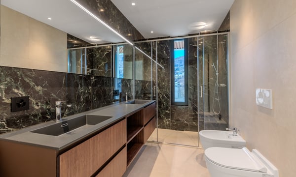 SPLENDIDA VILLA VISTA LAGO CON POSTO BARCA A BRUSINO ARSIZIO 7