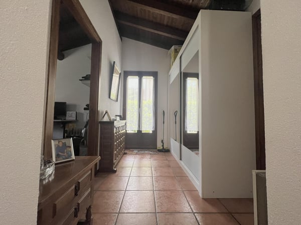 LUMINOSA CASA UNIFAMILIARE 3.5 LOCALI NEL VERDE A PIANDERA 4