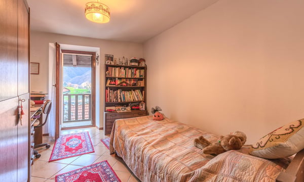 GRANDE CASA RUSTICA DI CHARME DI 4.5 LOCALI A CABBIO 6