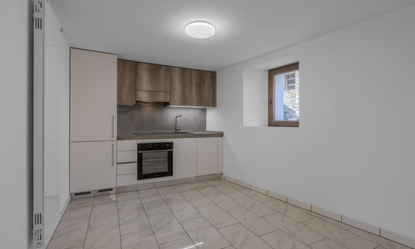 UNITA' DI 2.5 LOCALI IN NUCLEO CON GIARDINO A SIGIRINO 4