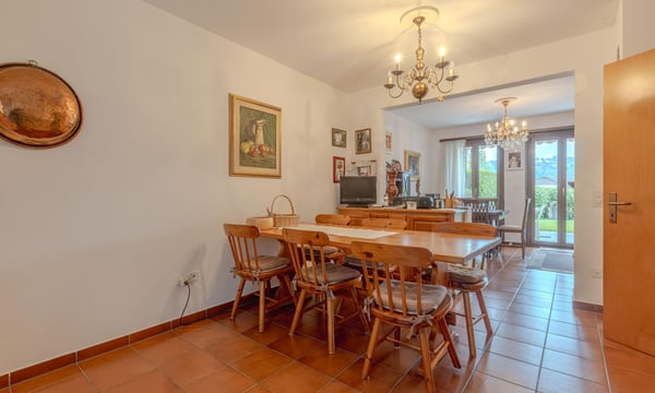 OCCASIONE - SPAZIOSA CASA 5.5 CON GIARDINO A LUGANO PAZZALLO 2