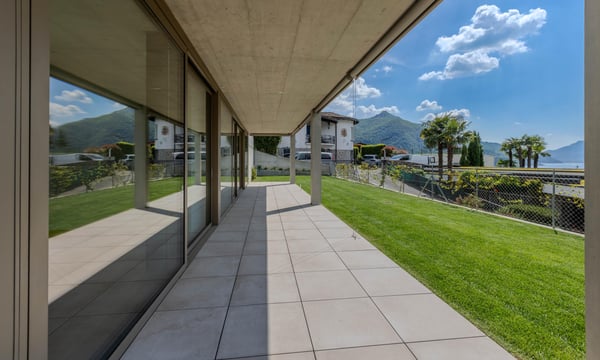 SPLENDIDO 2.5 LOCALI CON GIARDINO E VISTA LAGO A BISSONE 8