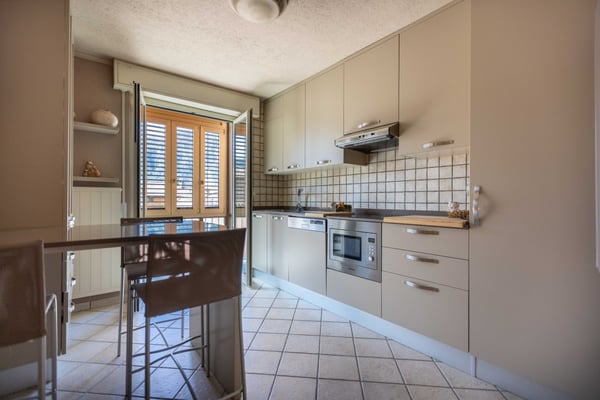 CARATTERISTICA E SPAZIOSA CASA TRIFAMILIARE A CAMPIONE 1