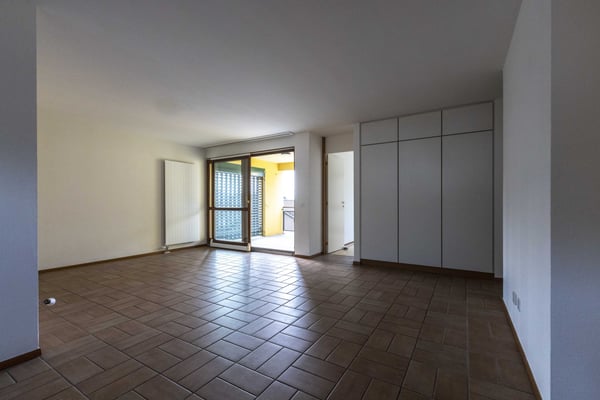 SPAZIOSO 4.5 LOCALI CON TERRAZZA E VISTA APERTA A CADEMPINO 3