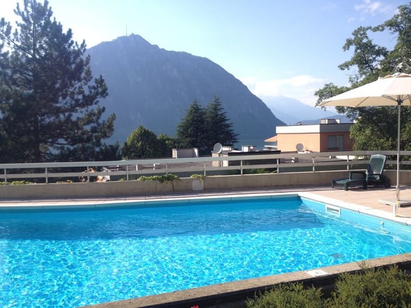 STUPENDO 2.5 LOCALI VISTA LAGO CON GIARDINO A BISSONE 9