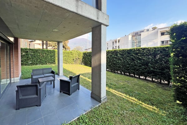 AMPIO 3.5 DI 140 MQ CON GIARDINO E LOCALI EXTRA A MASSAGNO 4