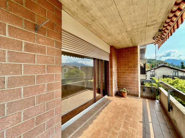 AFFITTASI AMPIO 4.5 LOCALI RINNOVATO CON TERRAZZA A MAGLIASO 4