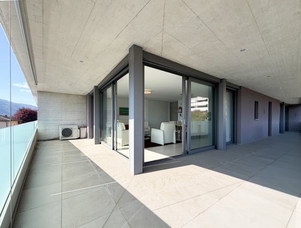 MODERNO 4.5 CON 40 MQ DI TERRAZZA PANORAMICA A MENDRISIO 2
