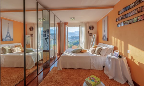 ESCLUSIVA VILLA 6.5 CON GIARDINO E VISTA APERTA A DAVESCO 5