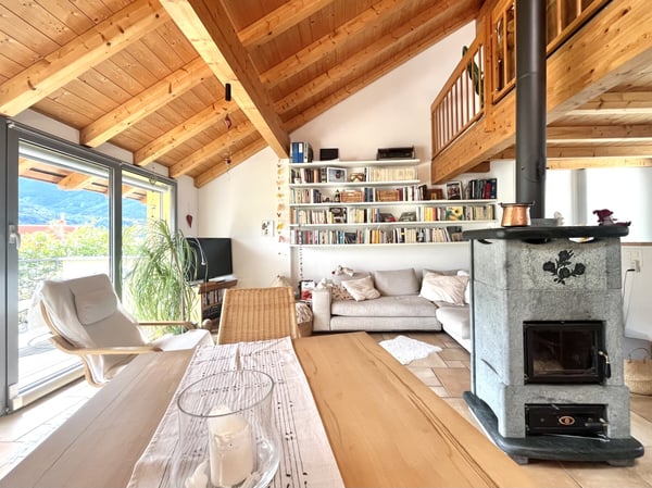 RINNOVATA CASA DI NUCLEO CON GIARDINO A MONTE CARASSO 2
