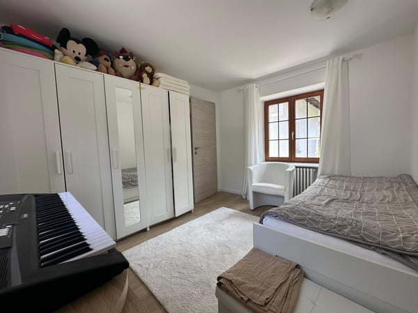 BELLA CASA 4.5 DI CHARME CON GIARDINO E PISCINA A ROVEREDO 8