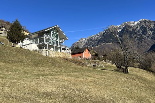 VILLA 6.5 LOCALI CON VISTA PANORAMICA A PONTO VALENTINO 9