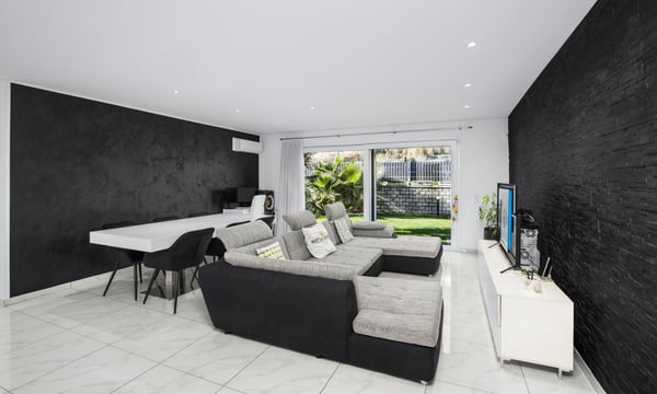 MODERNA E AMPIA VILLA BIFAMILIARE 6.5 CON PISCINA A BEDANO 3