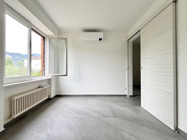 LUMINOSO 3.5 LOCALI COME NUOVO CON TERRAZZA A MENDRISIO 6