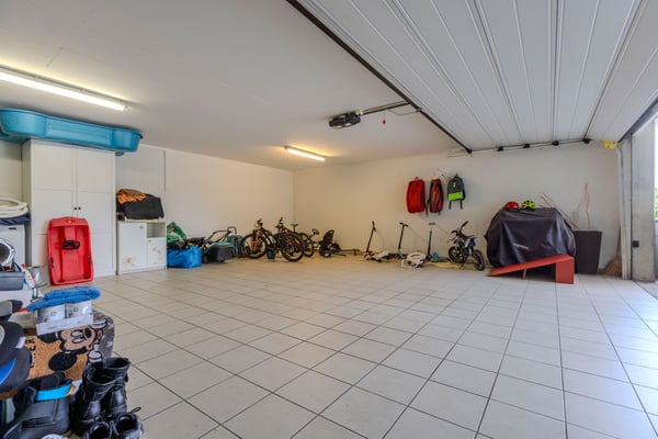 STUPENDA VILLA 5.5 LOCALI COME NUOVA CON PISCINA A MANNO 12