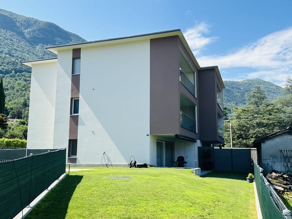 LUMINOSO 4.5 LOCALI CON BALCONE E VISTA APERTA A BELLINZONA 7