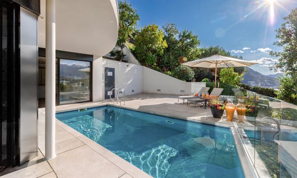 SPETTACOLARE VILLA CON PISCINA E VISTA PANORAMICA A LUGANO 1