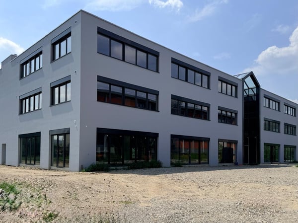 NUOVO SPAZIO ARTIGIANALE/COMMERCIALE MODULABILE A MENDRISIO 1