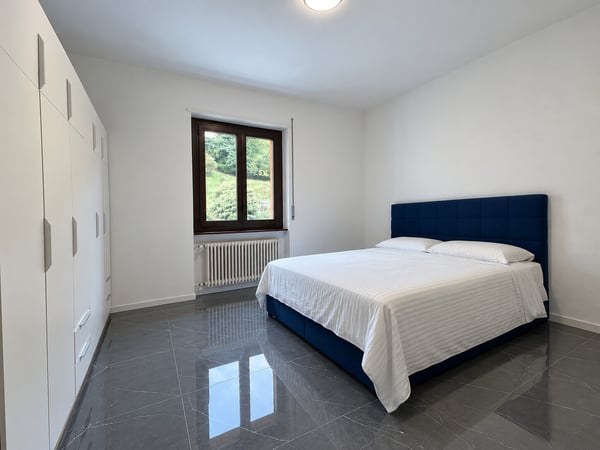AFFITTASI ATTICO ARREDATO DI 2.5 LOCALI CON BALCONE A LUGANO 9