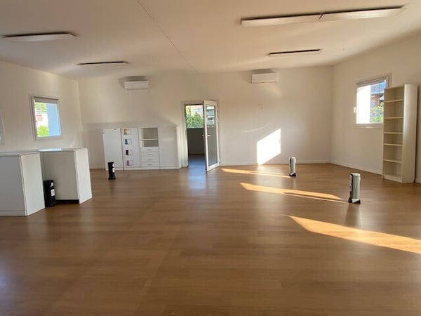 AMPIO STABILE ARTIGIANALE/COMMERCIALE INDIPENDENTE A BALERNA 3