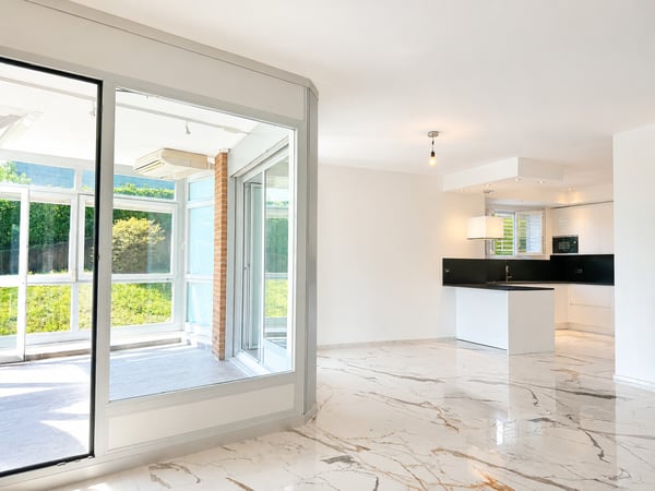 ELEGANTE 4.5 LOCALI CON VERANDA E SCORCIO SUL LAGO A LORETO 1