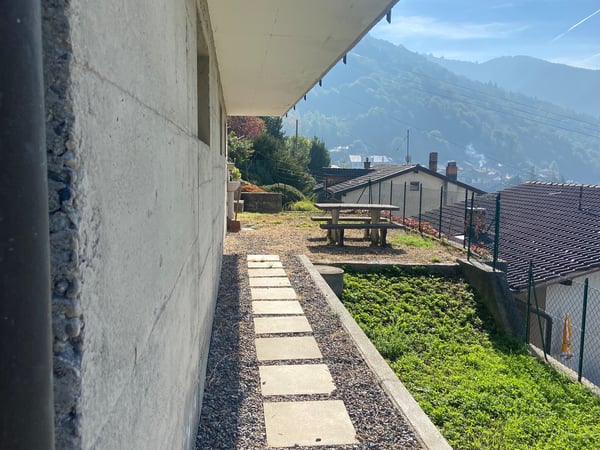 CASA DI 2 APPARTAMENTI CON VISTA PANORAMICA IN VAL DI MUGGIO 8