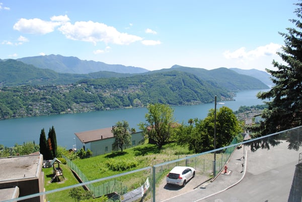 SPETTACOLARE E MODERNO ATTICO 4.5 VISTA LAGO A VERNATE 11
