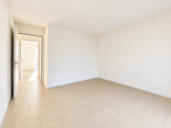 AFFITTASI MODERNO 4.5 LOCALI CON PARCO RESIDENZIALE A STABIO 9