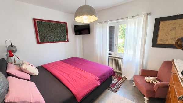 CASA BIFAMILIARE DI 7 LOCALI CON GRANDE GIARDINO A SESSA 4