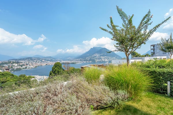 Appartamento di lusso con splendida vista lago nelle Residenza Emerald Living 1