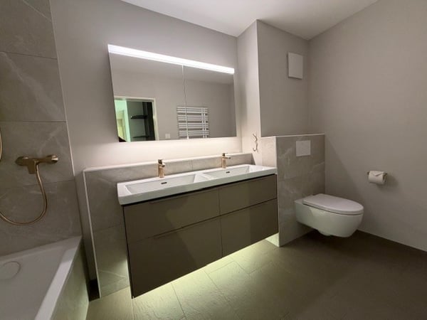 Helle, neu sanierte 1 1/2-Zimmerwohung 8