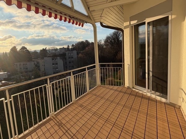 Helle, neu sanierte 1 1/2-Zimmerwohung 11