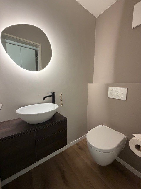 Helle, neu sanierte 1 1/2-Zimmerwohung 7