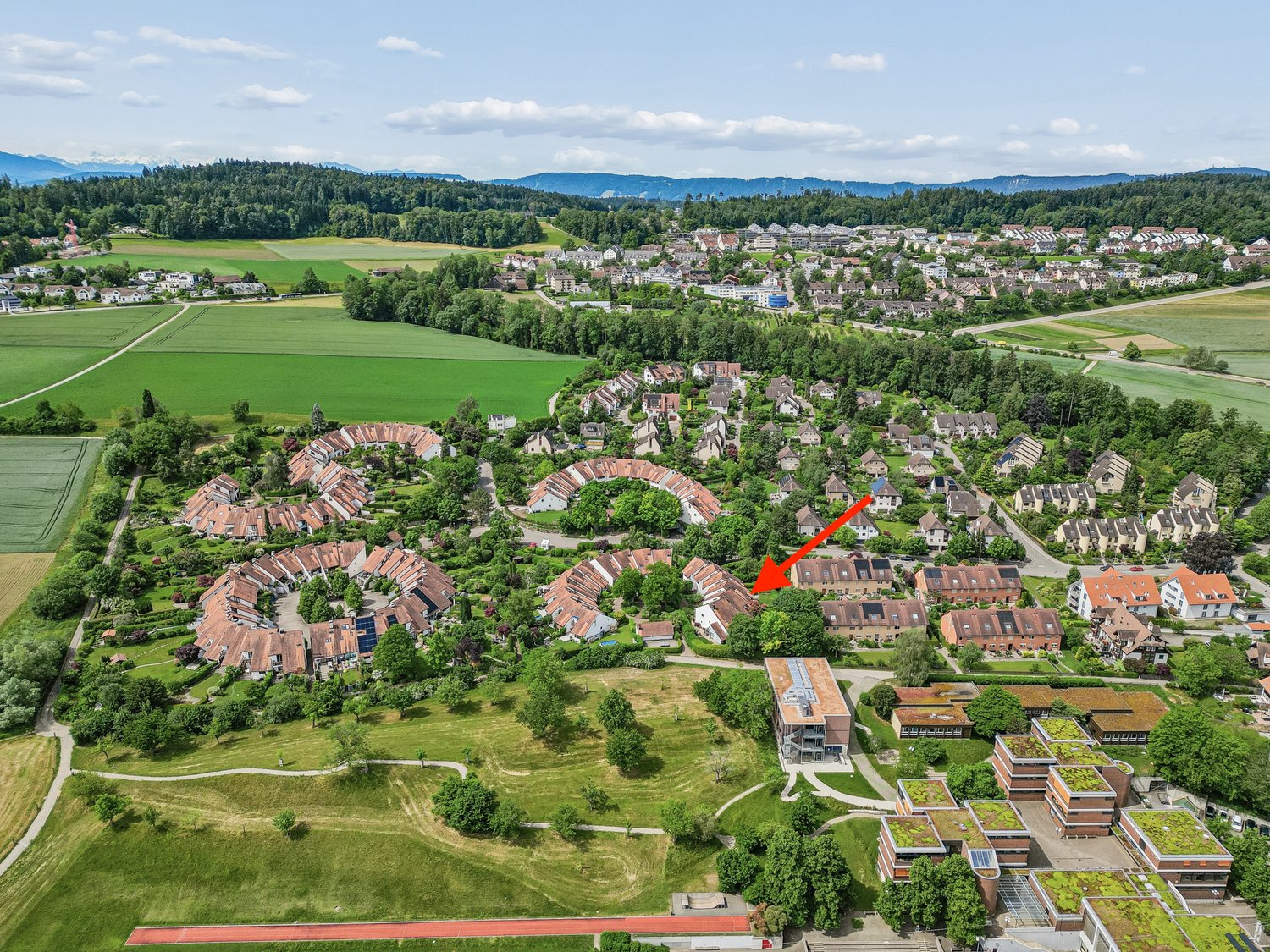 Immobilie in Benglen - Grosszügiges Zuhause mit Garten, Cheminée und viel Privatsphäre - Bild 14